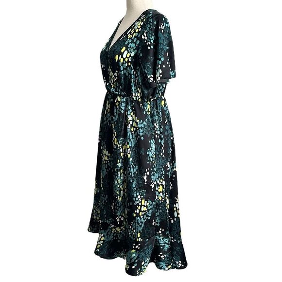 Torrid Midi Bubble Charm Flutter Sleeve Faux Wrap Dress Green Size 00/10US - Picture 3 of 12